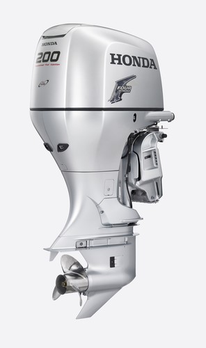Honda’s re-designed 200hp EFI V-6 delivers all claimed of it.  © Honda Marine (Australia) http://www.honda.com.au